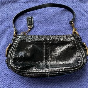 Coach Small Clutch (patent black)